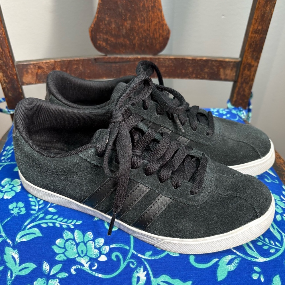 Adidas Neo Suede Black Sneaker Woman’s Sz 6 Comfort Footbed Classic Minimalist